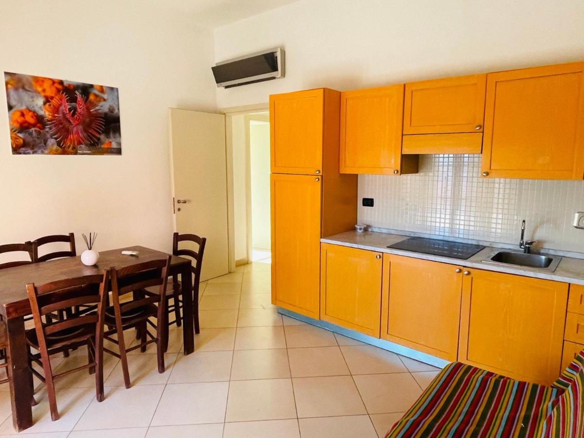 Regina Beach Holiday Apartments Tirrenia Exteriör bild