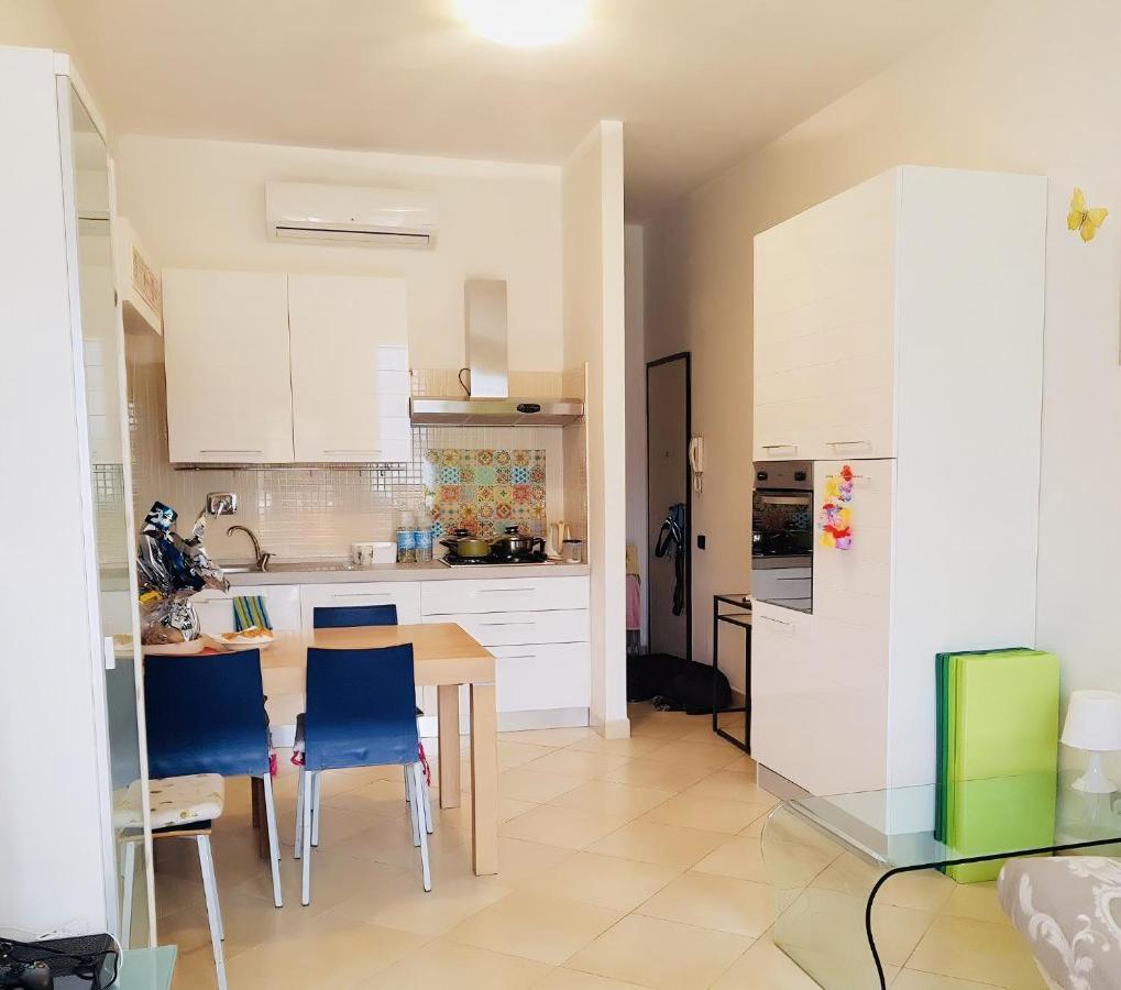 Regina Beach Holiday Apartments Tirrenia Exteriör bild