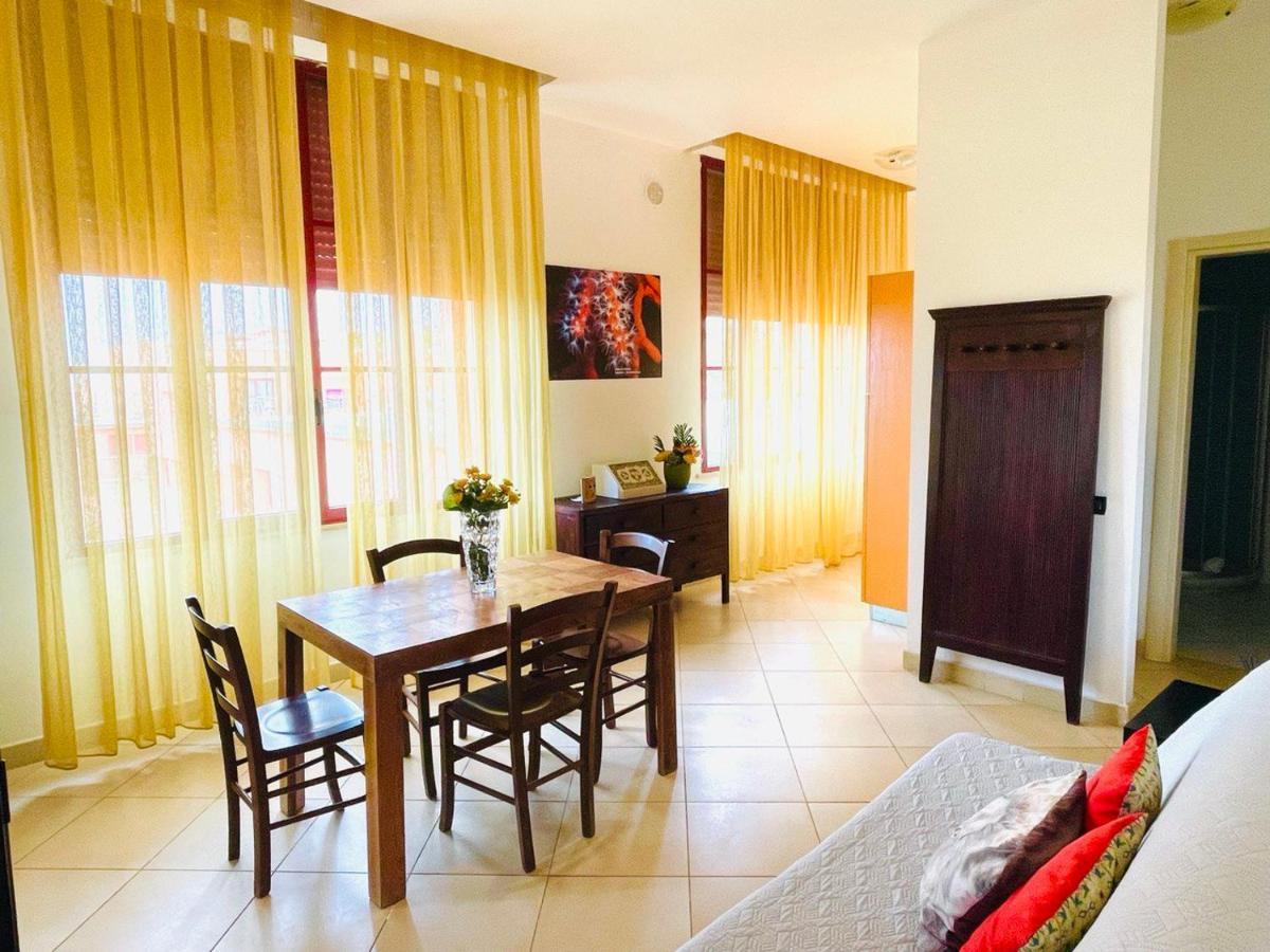 Regina Beach Holiday Apartments Tirrenia Exteriör bild