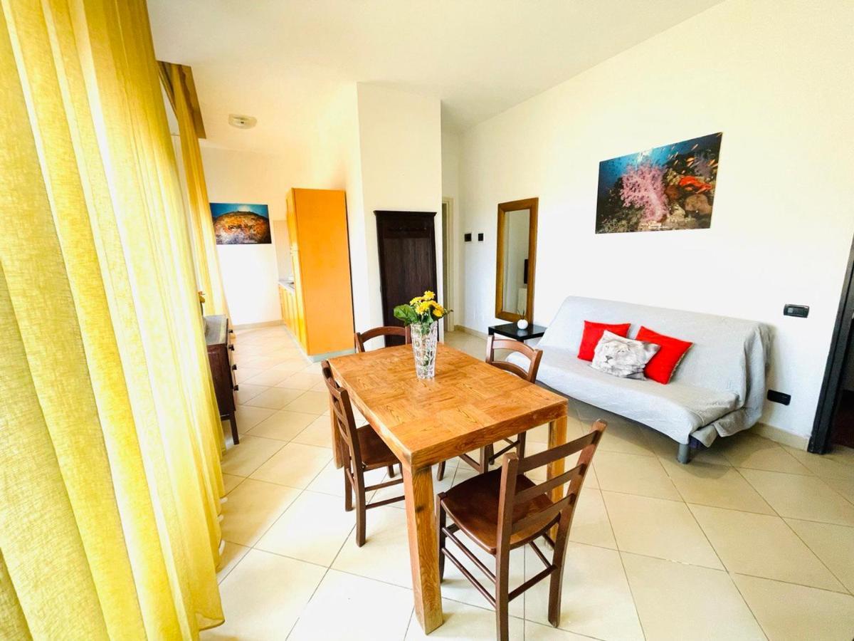 Regina Beach Holiday Apartments Tirrenia Exteriör bild