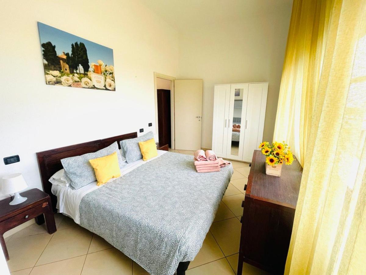 Regina Beach Holiday Apartments Tirrenia Exteriör bild