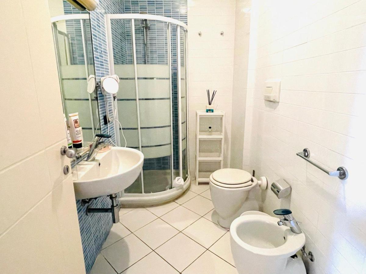 Regina Beach Holiday Apartments Tirrenia Exteriör bild