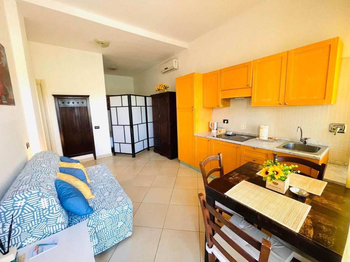 Regina Beach Holiday Apartments Tirrenia Exteriör bild